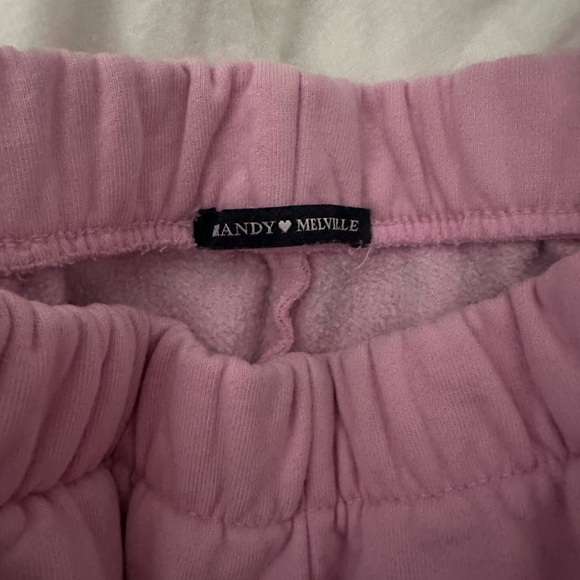 Brandy Melville Pants - Brandy Melville sweatpants